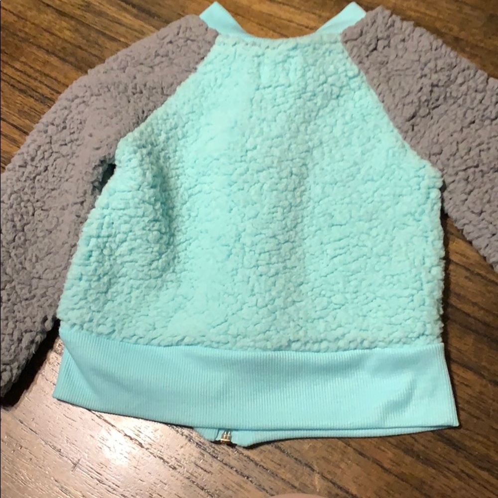 Sweater - Picture 2 of 3